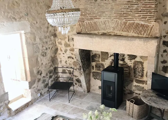 D'hotes Lou Viradis Bed & Breakfast Saint-Aigne