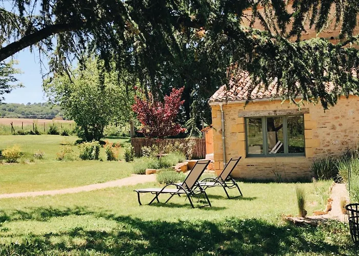 D'hotes Lou Viradis Bed & Breakfast Saint-Aigne