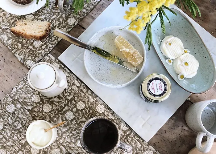 Bed & Breakfast D'hotes Lou Viradis 3*